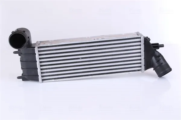 Інтеркулер 96766 Nissens