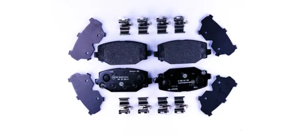 Задні гальмівні колодки 8DB355020311 HELLA