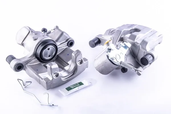 Супорт задній лівий 8AC355395511 HELLA