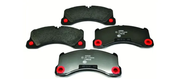 Передні тормозні колодки 8DB355014151 HELLA