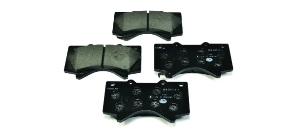 Передні тормозні колодки 8DB355013151 HELLA