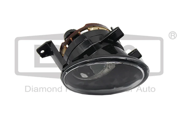 Фара протитуманна, права 99411178402 Diamond/DPA