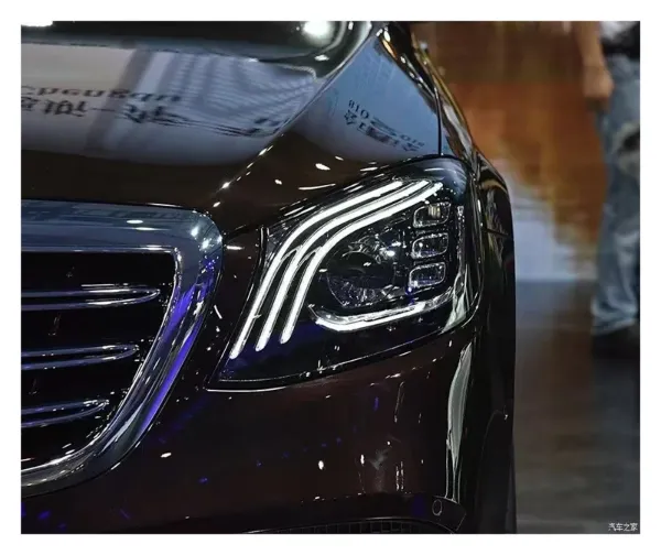 A2229068804 Mercedes Основна фара - вставка