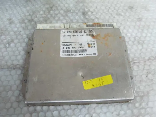 Блок керування ESP Mercedes A2205452532 ціна, від 8.44 USD