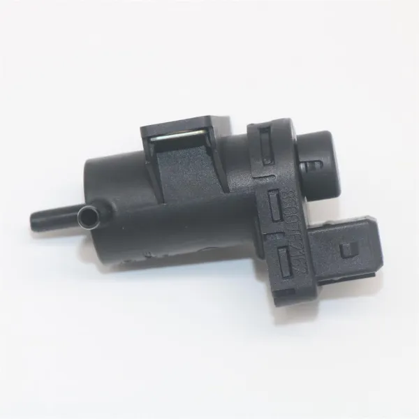 Клапан соленоїд регулювання заслонки EGR 8200762162 Renault (RVI)