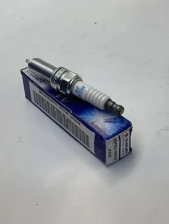 Свічки запалювання 948200649 Suzuki