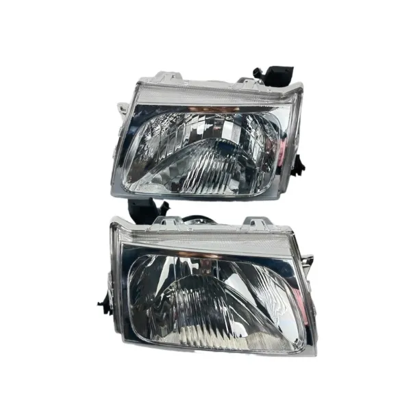 Фара права 8113035370 Toyota