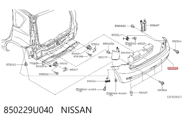 Задній бампер Nissan Note E11