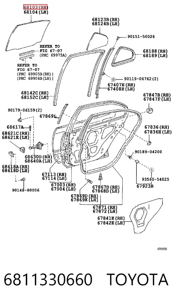 Скло задньої двері правої 6811330660 Toyota