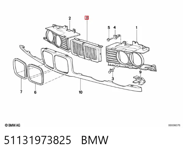 Решітка радіатора 51131973825 BMW
