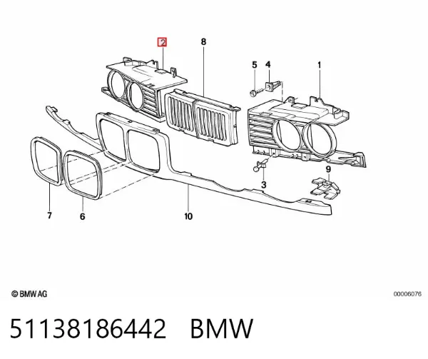 Решітка радіатора права 51138186442 BMW
