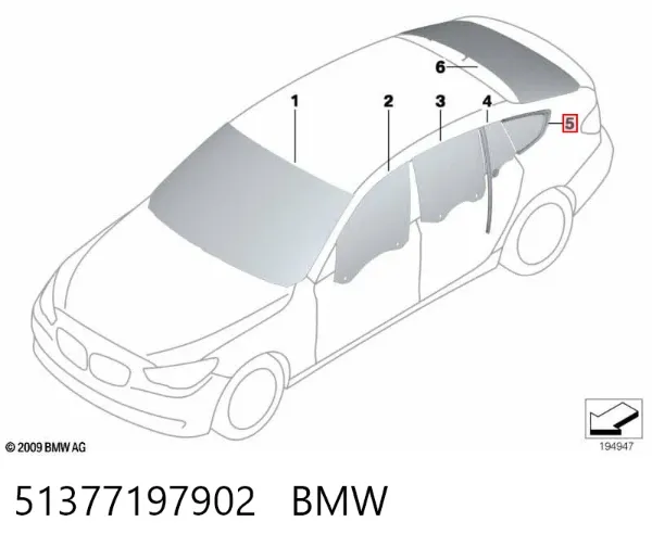 Скло багажного відсіку, праве 51377197902 BMW