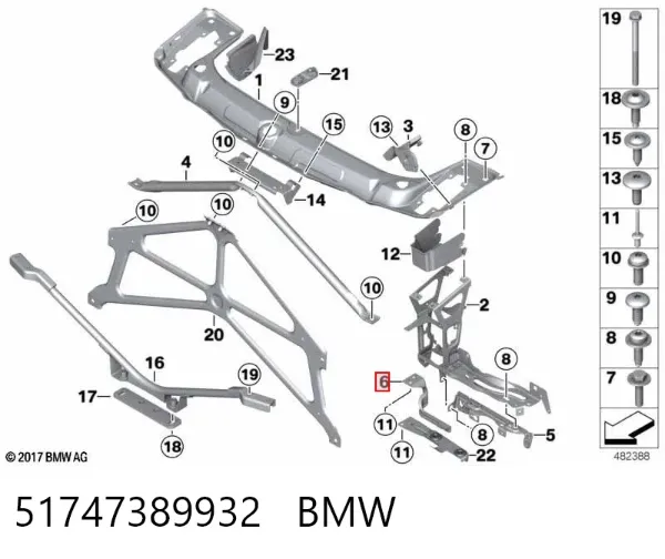 Кронштейн радіатора нижній 51747389932 BMW