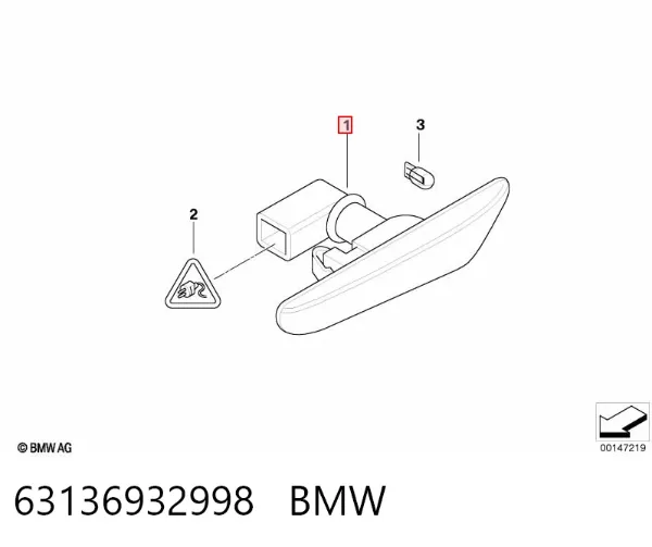 Повторювач повороту на крилі, правий 63136932998 BMW