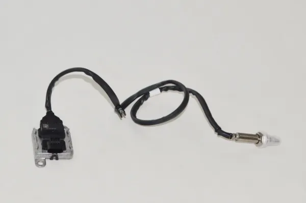 Датчик оксидів азоту NOX 04L907807D VAG