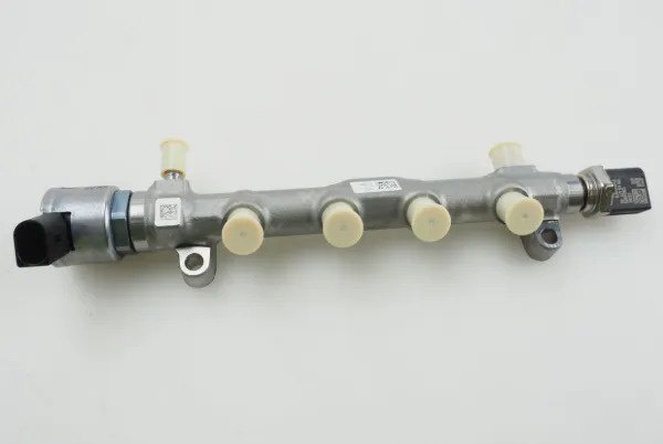 Розподільник палива 05L130089 VAG