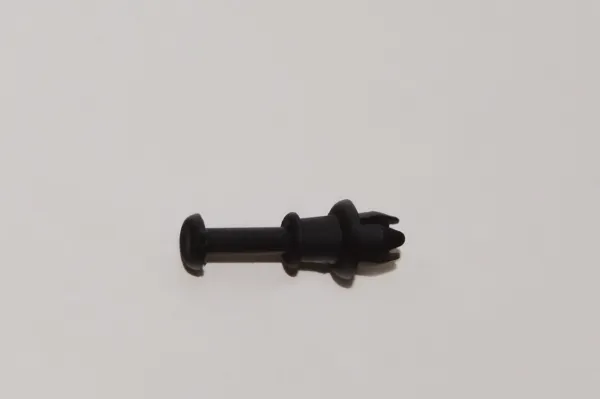 Пістон (кліп) кріплення обшивки кришки багажника 1M6867574A VAG