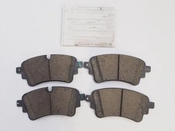 Задні гальмівні колодки 80A698451K VAG