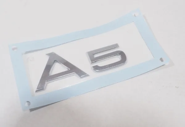 Емблема кришки багажника Audi A5 8T3