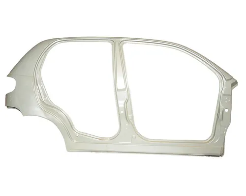 Боковина кузова права 96408255 General Motors