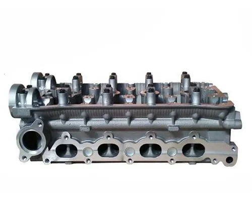 Головка блока циліндрів (ГБЦ), права 12674218 General Motors