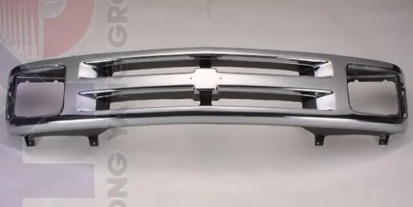 Решітка радіатора 15672329 General Motors
