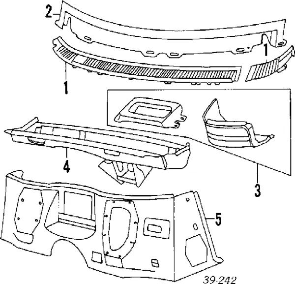 Решітка двірників 825138 Peugeot/Citroen