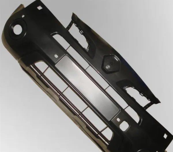 Передній бампер 620220015R Renault (RVI)