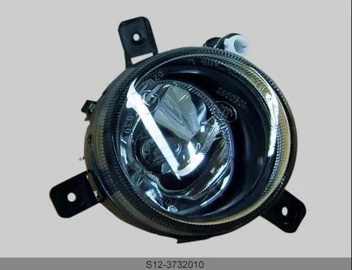 Фара протитуманна, ліва S123732010 Chery