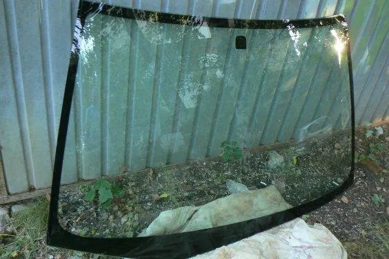 Лобове скло Mitsubishi Lancer IX