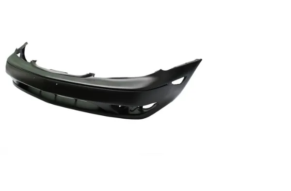 Передній бампер Nissan Bluebird T72 , T12