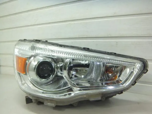 Фара права Q3720121 Q-fix