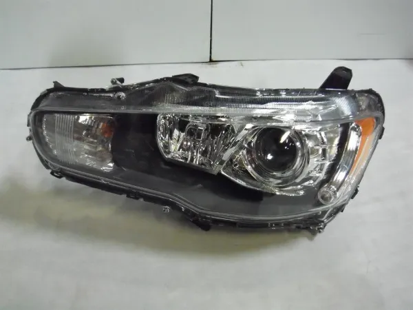 Фара ліва 8301C385 Mitsubishi