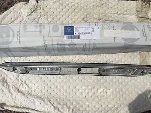 Корпус ліхтаря підсвітки номерного знака A1247500393 Mercedes