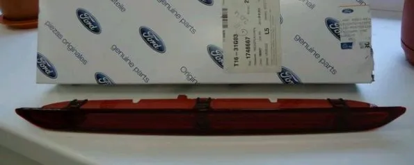 Задній стоп 1748667 Ford