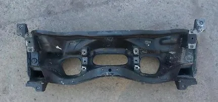 Підрамник передній Subaru Impreza II