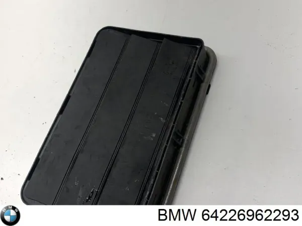 Решітка вентиляційна задня 64226962293 BMW