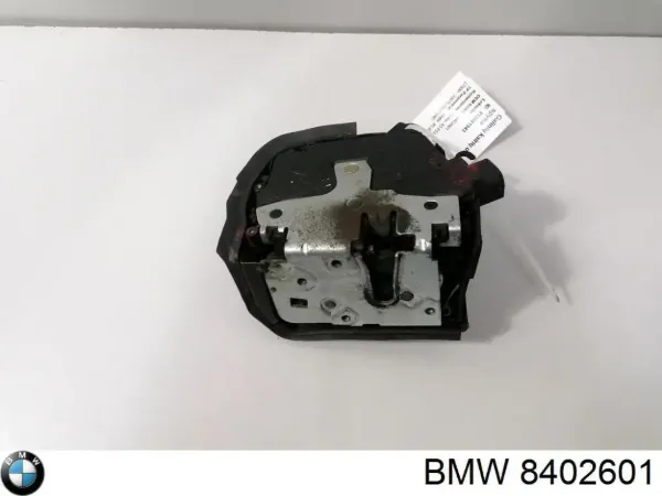 Замок задньої двері, лівої 8402601 BMW