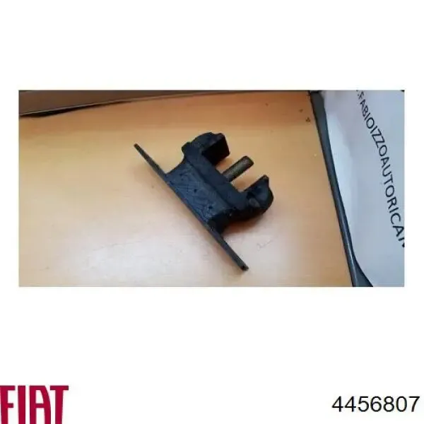 Подушка (опора) двигуна, права 4456807 Fiat/Alfa/Lancia