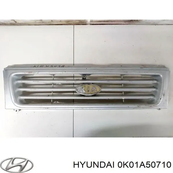 Решітка радіатора 0K01A50710XX Hyundai/Kia