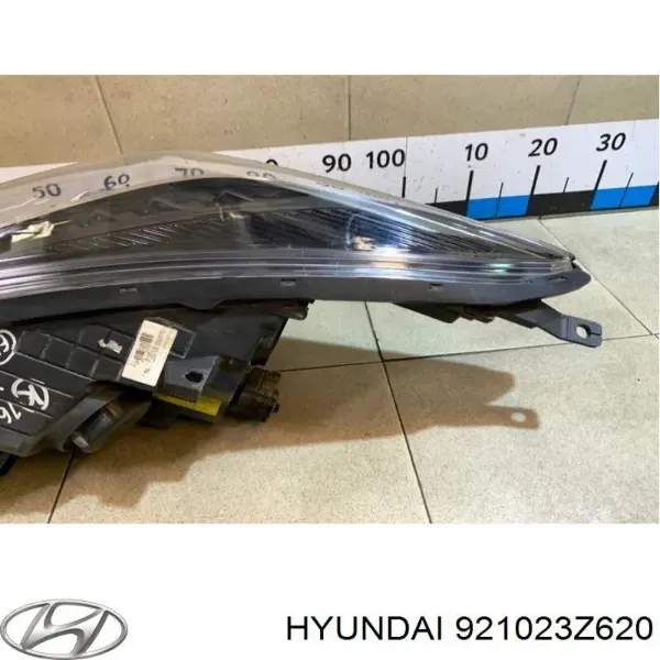Фара права 921023Z620 Hyundai/Kia