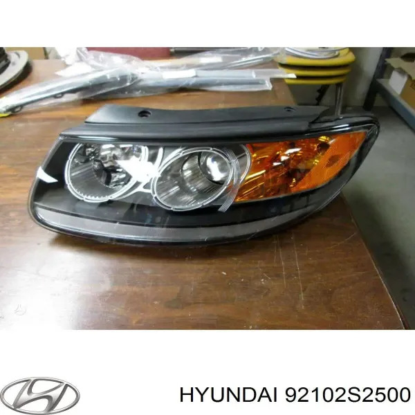 Фара права 92102S2500 Hyundai/Kia