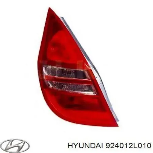 Задня ліва фара на Hyundai I30  FD
