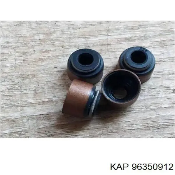 Направляюча клапанів Daewoo Lanos KLAT