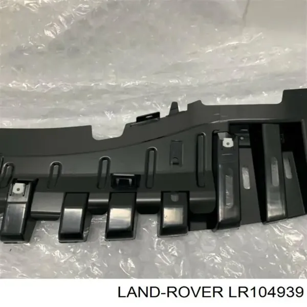 Кронштейн бампера переднього, центральний LR104939 Land Rover