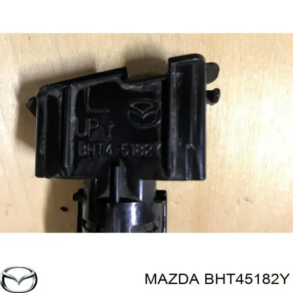 Форсунка омивача фари передньої, лівою TQ21095 Tqparts