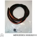 Скло ліхтаря заднього MERCEDES 0008262010