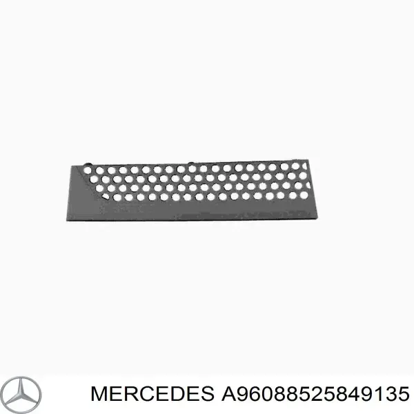 Решітка радіатора A96088525849135 Mercedes