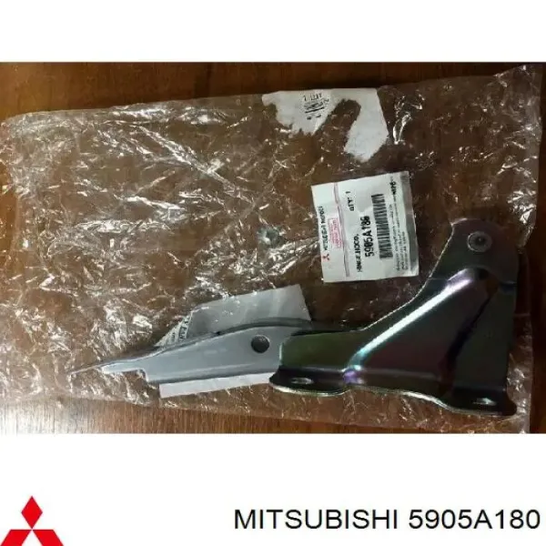 Петля капота, права PMB21049AR Signeda