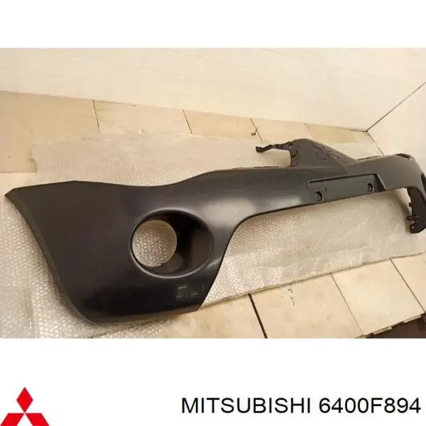 Передній бампер 6400F894 Mitsubishi